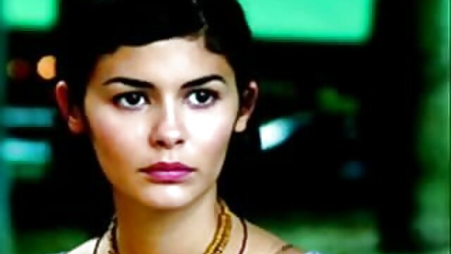 Cô gái tóc vàng nhỏ POV tai phim set xxx