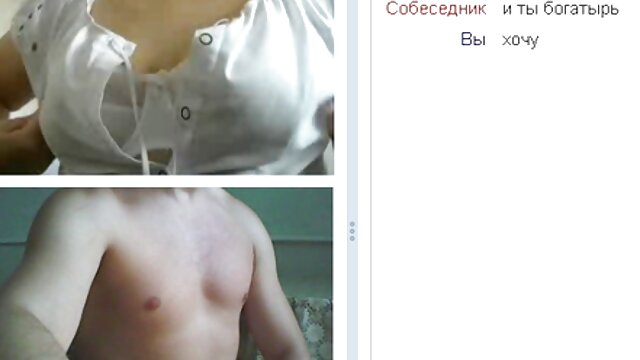 milf ngoai tinh xx chân cho thấy hình xăm và dép